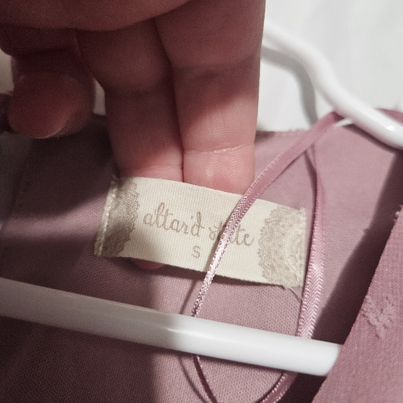 Altard State Mauve Deep V Neck Romper! - Picture 2 of 7